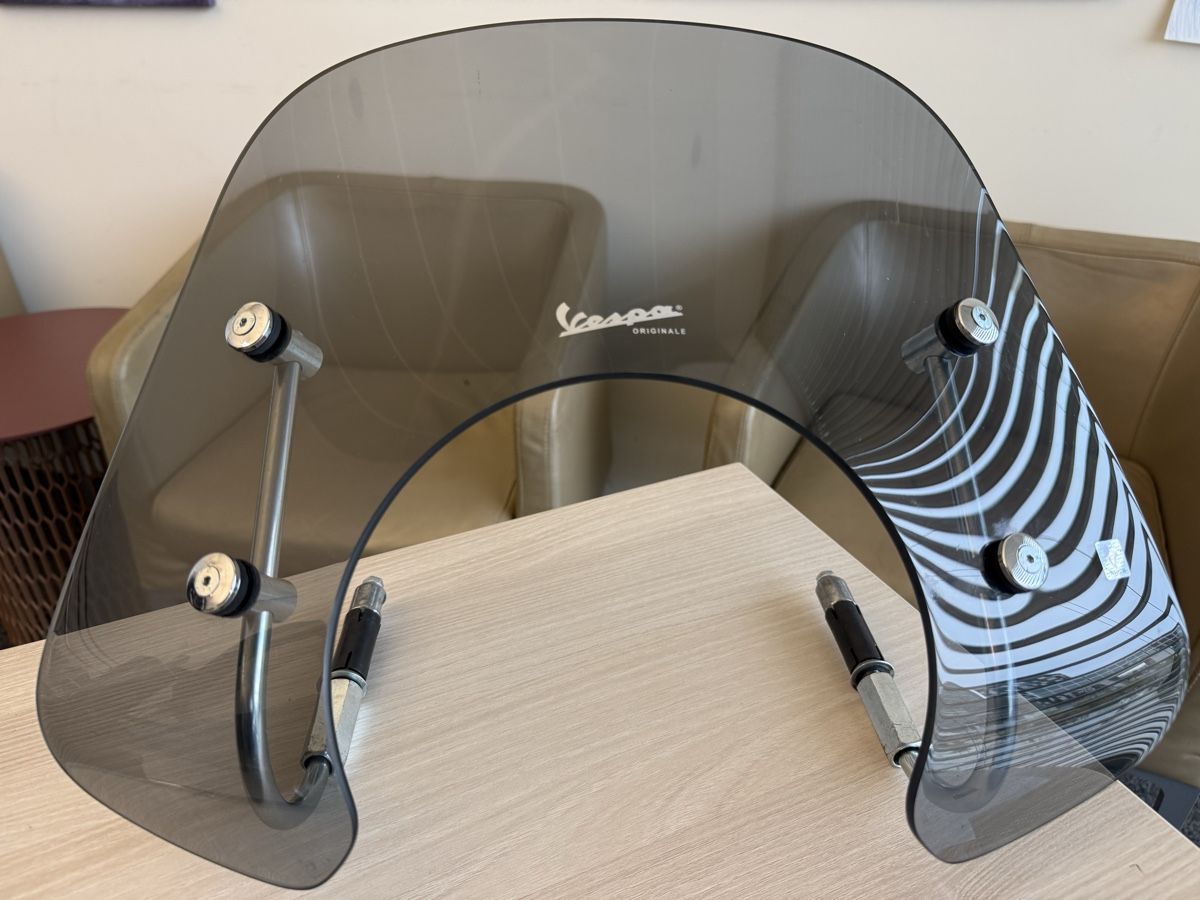 Vespa Alle Rollerersatzteile: Vespa GTS Windschutzscheibe  – Neu (gemäss Beschreibung) aus Küsnacht ZH von StefanPeterBuchs 2