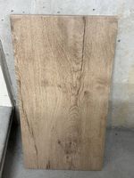 Feinsteinzeug-Fliesen in Holzoptik