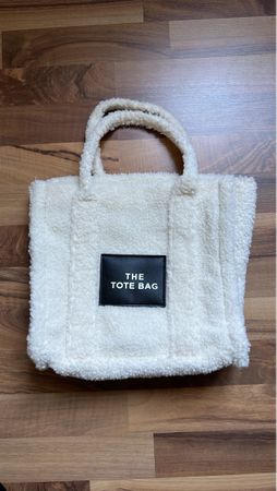 Cozy Marc Jacobs 'The Tote Bag' Sherpa - Cream White!