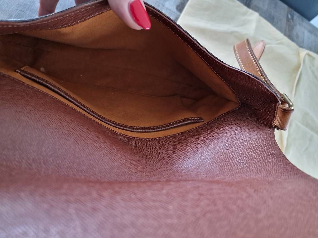 Louis Vuitton Borse da donna: Louis Vuitton Musette Tango ORGINAL – Usato da Bassersdorf venduto da Nellin 1