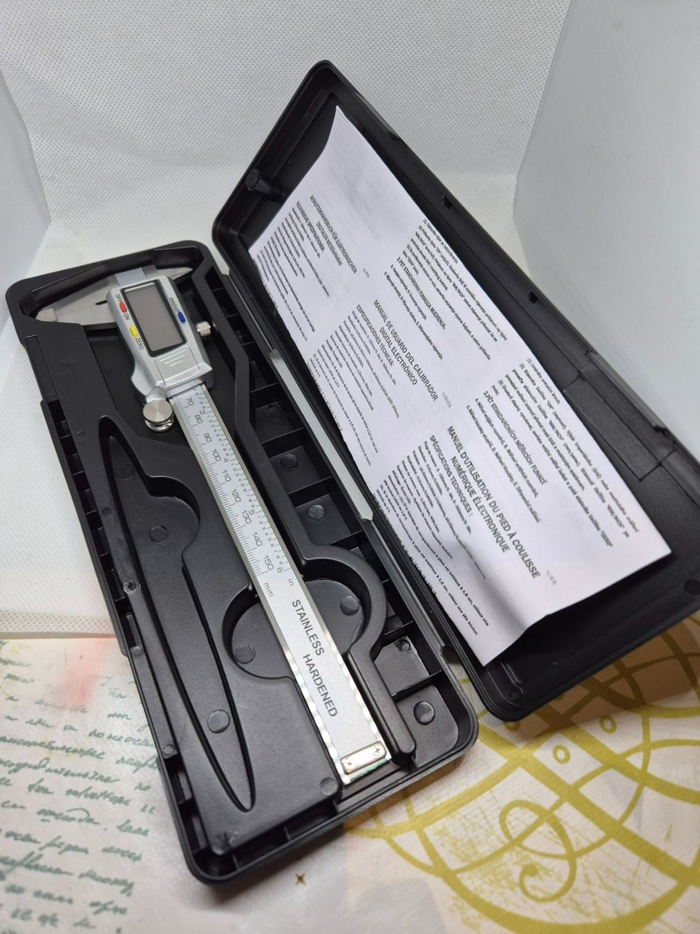 Misurare: Digitaler Messschieber aus Edelstahl mit Etui, 150 mm – Nuovo e nell'imballaggio originale da Losone venduto da bal_gfp6