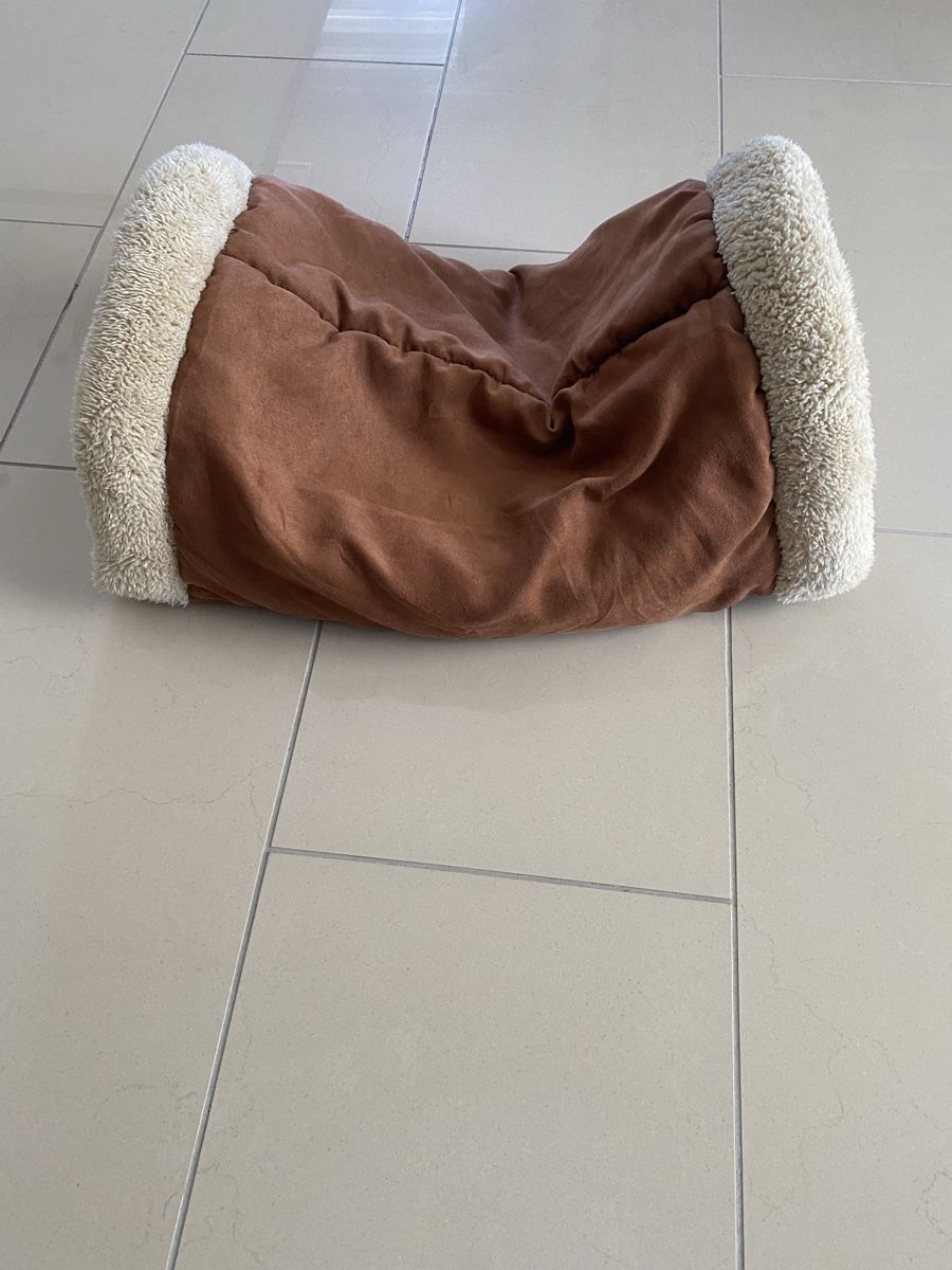 Liege- & Schlafplätze: Katzenkuschelsack / Kuscheltunnel  – Gebraucht aus Rorschach von Lauraq12 2