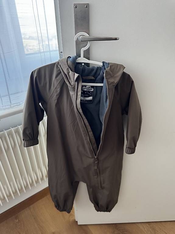 Completi:  Wasserfester Overall von Next  – Nuovo e nell'imballaggio originale da Schindellegi venduto da lau_h92g 1