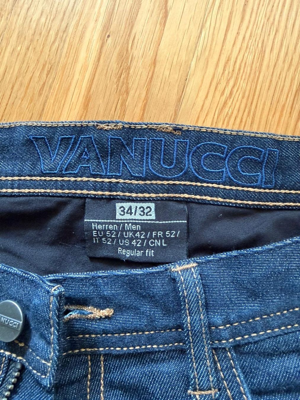 Vanucci Jeans: Vanucci Model Cordura 2 Herren EU 52 - 34/32 – Gebraucht aus Schaffhausen von Oesi_Privat_Account 2