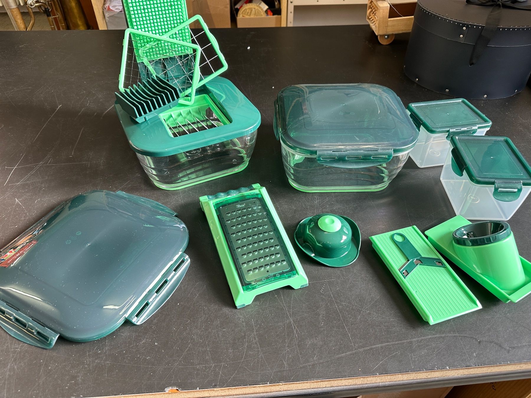 Elettrodomestici da cucina: Genius Nicer Dicer Chef Set mit extra Aufbewahrungs Box – Usato da Reiden venduto da Zofi-Brocki 2