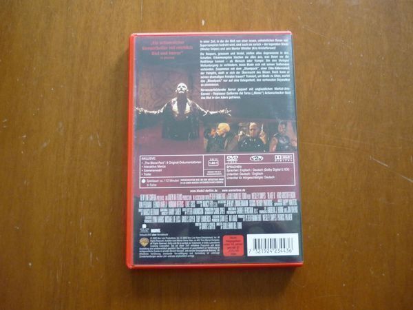 Tutti i DVDs: Blade II – Usato da Erstfeld venduto da Mario_boe0 2