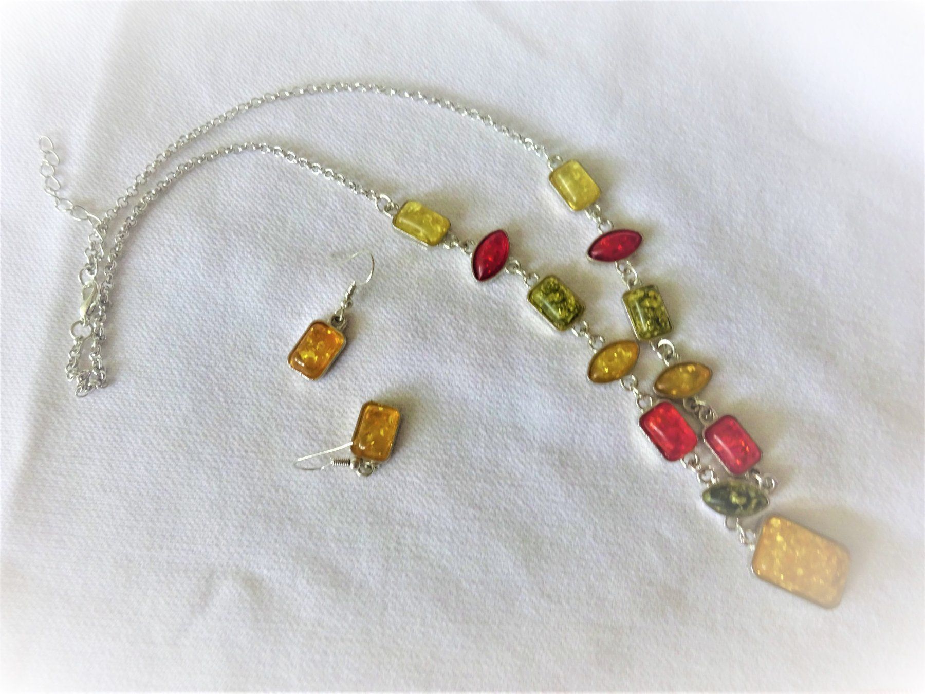 Sonstiger Schmuck: Schmuck Set, Kette und Ohrringe – Neu (gemäss Beschreibung) aus Frauenfeld von  1