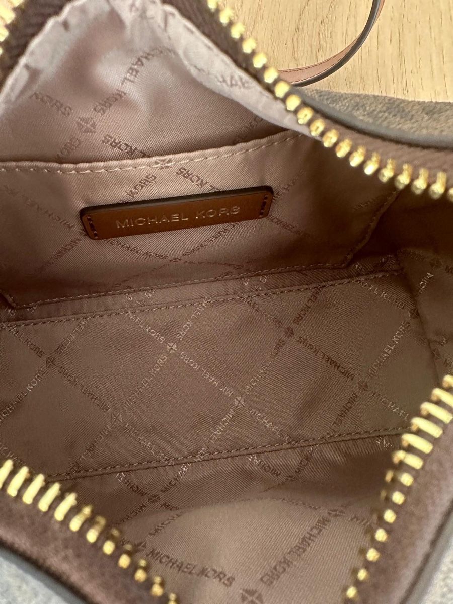 Michael Kors Borse da donna: Michael Kors Schultertasche – Nuovo (secondo la descrizione) da Meisterschwanden venduto da rogergro 2
