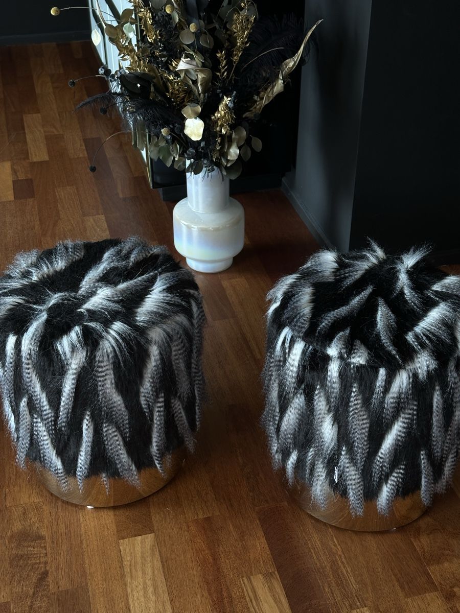 Kare Hocker: Sitz Hocker – Neu (gemäss Beschreibung) aus Zürich von tkl_26s5