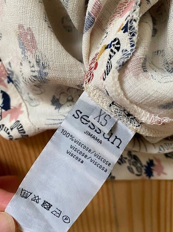 Sessun Vestiti: Wunderschönes geblumtes Sommerkleid – Usato da Aarau venduto da lacrimara 3