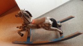 Antikes Schaukelpferd, Holz, tolles Design, Rarität!