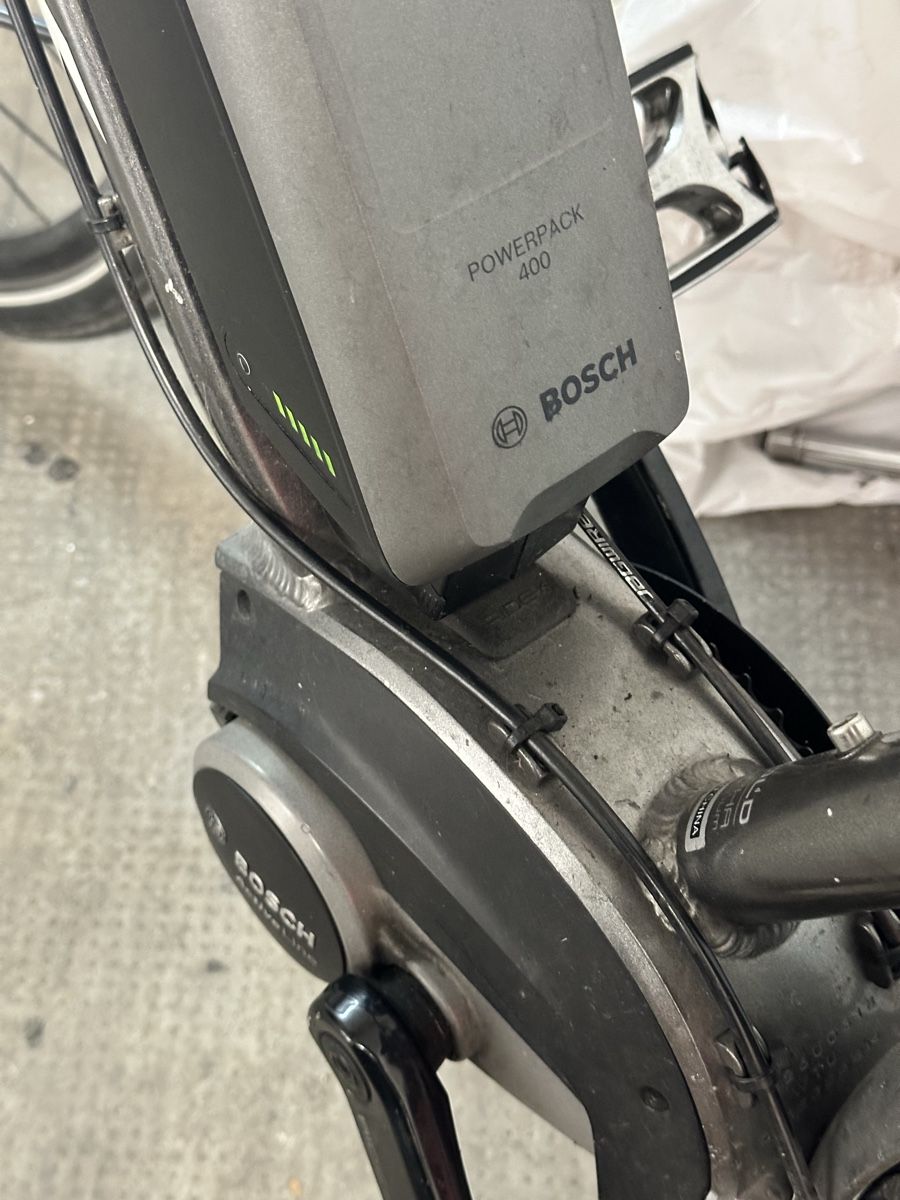 Bosch Vélos: Vélo électrique  – D'occasion à Châtelaine par Mayy 7