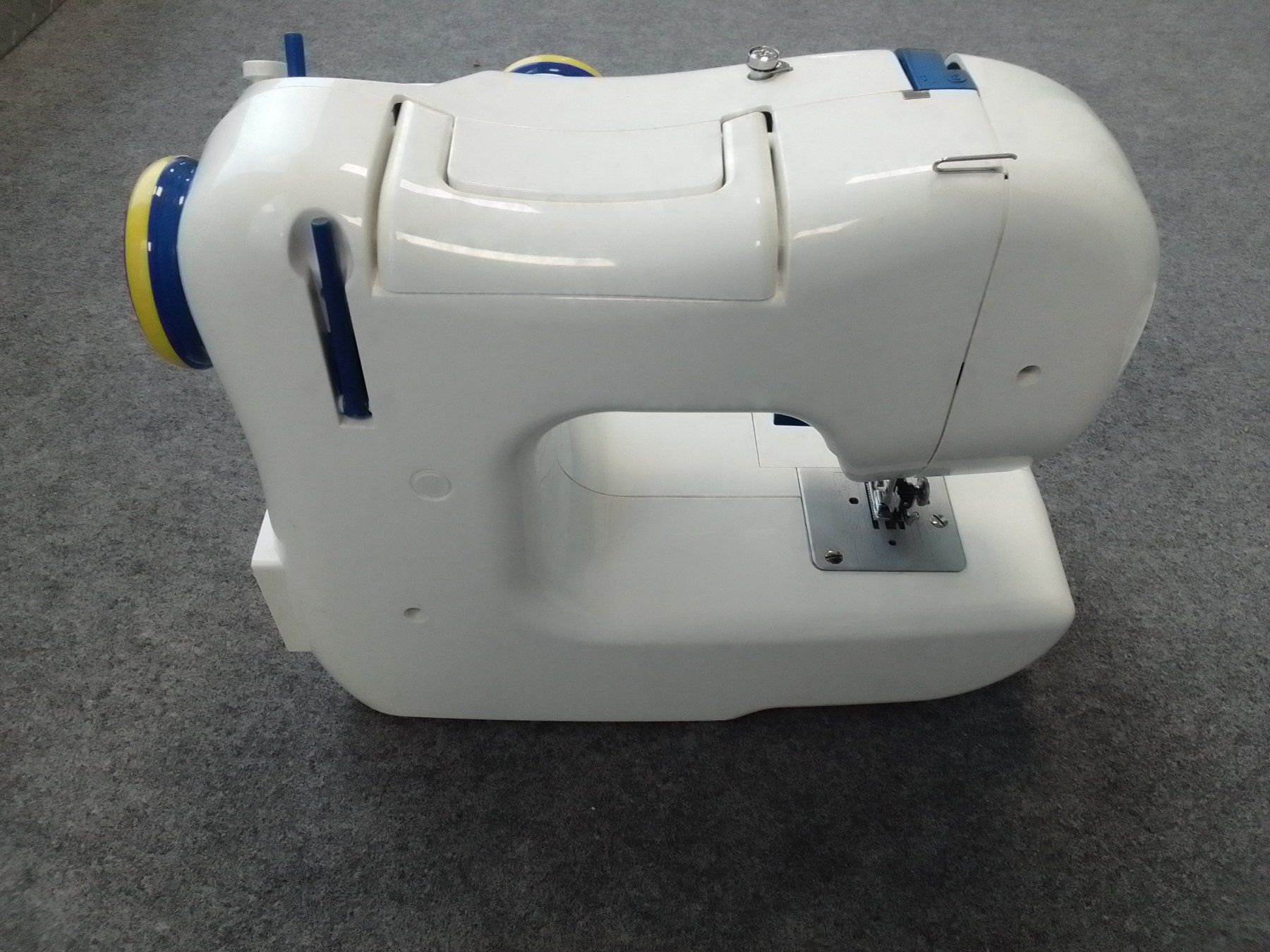 Ikea Macchine da cucire: Machine à coudre IKEA SY – Usato da Préverenges venduto da mam_629h 1