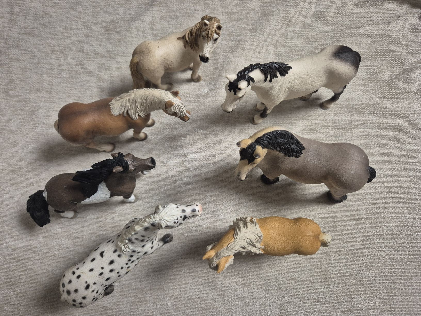 Schleich Statuette: Schleich Pferde Set (  7 Stk. ) – Usato da Fehraltorf venduto da Joggel3 3