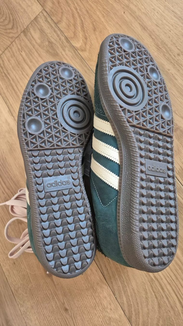 Adidas Damenschuhe: Adidas Samba - Neuves - Gr. 41 1/3 – Neu und originalverpackt aus Neuchâtel von Cashmire 3