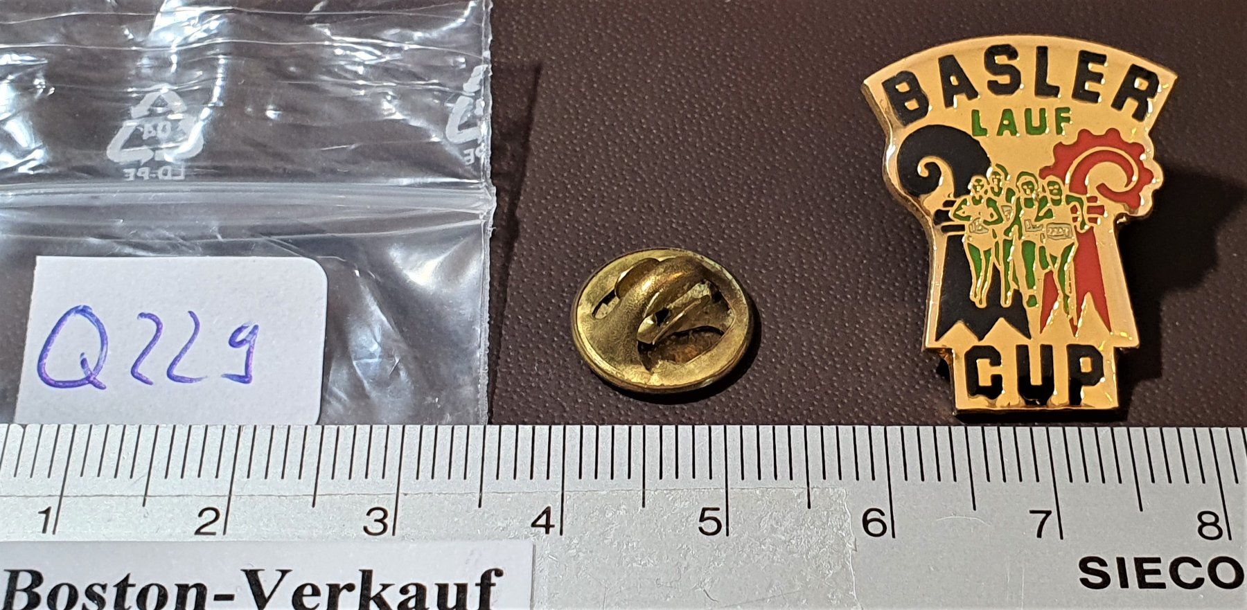 Placchette & Badge: Q229 - Pin Basler Lauf Cup Basel & Baselland – Usato da Reinach BL venduto da Boston-Verkauf 1