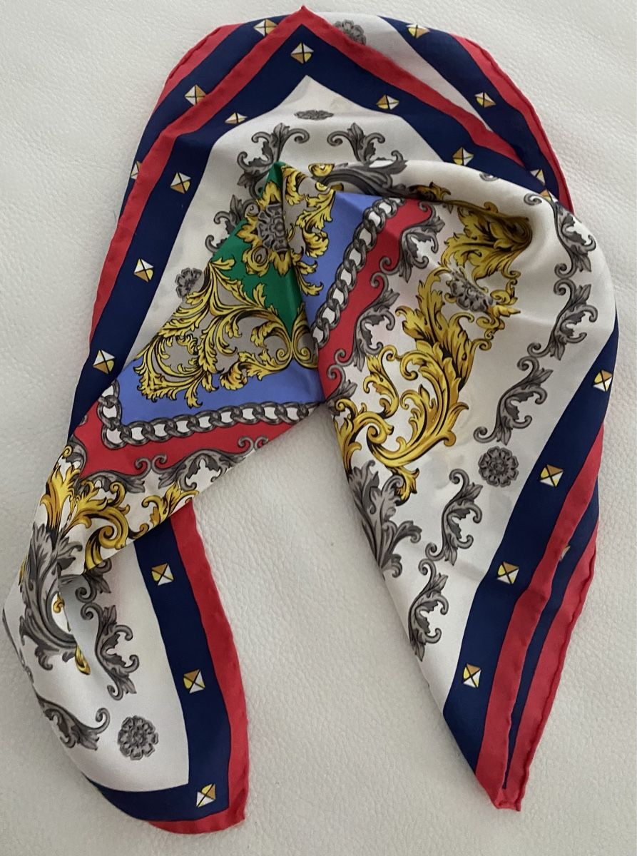 Codello Foulard & Sciarpe: codello seiden foulard 🌸 – Usato da Opfikon venduto da Luis144 6