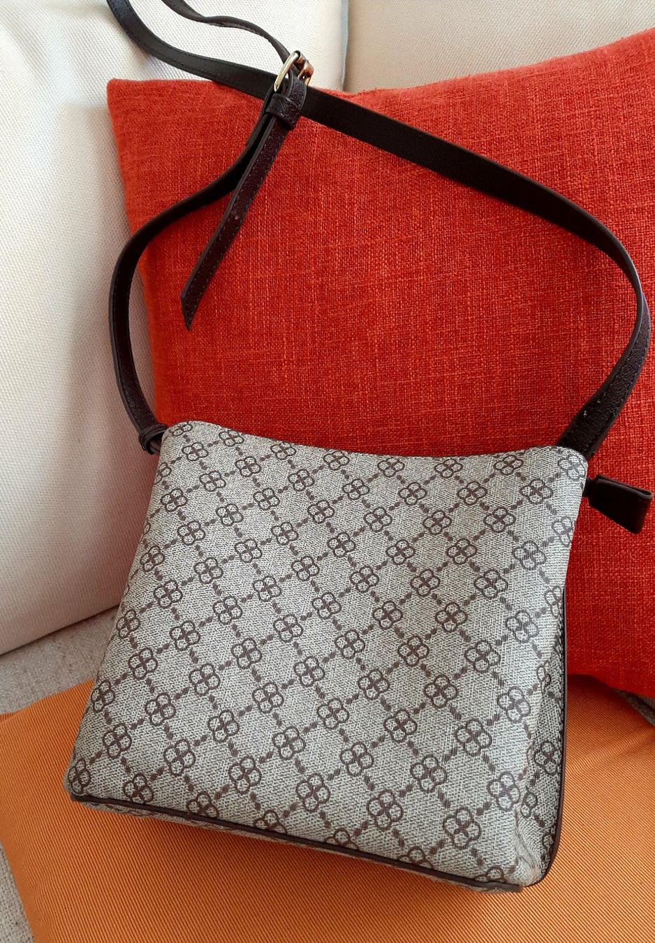 Sacs femmes: Wunderschöne  Damentasche ! – D'occasion à Allschwil par Weyli18 1