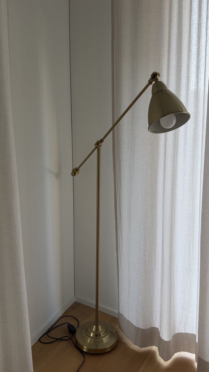 Ikea Lampes: IKEA Stehleuchte – D'occasion à Kriens par kyvels