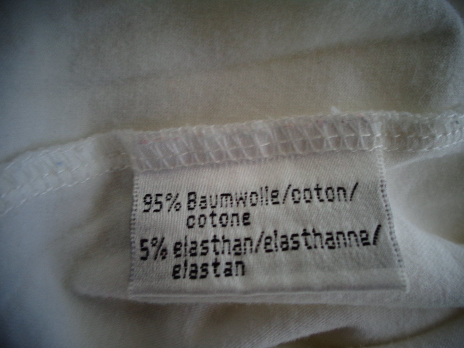 Obscure T-shirt: OBSCURE  T-SHIRT GR.38 – Usato da Rotkreuz venduto da Samballi 3