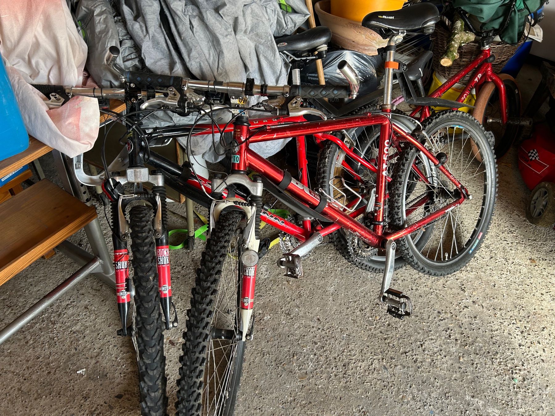 Biciclette: 2 Gebrauchte Mountainbikes – Usato da Bärschwil venduto da gia_q5wn 1