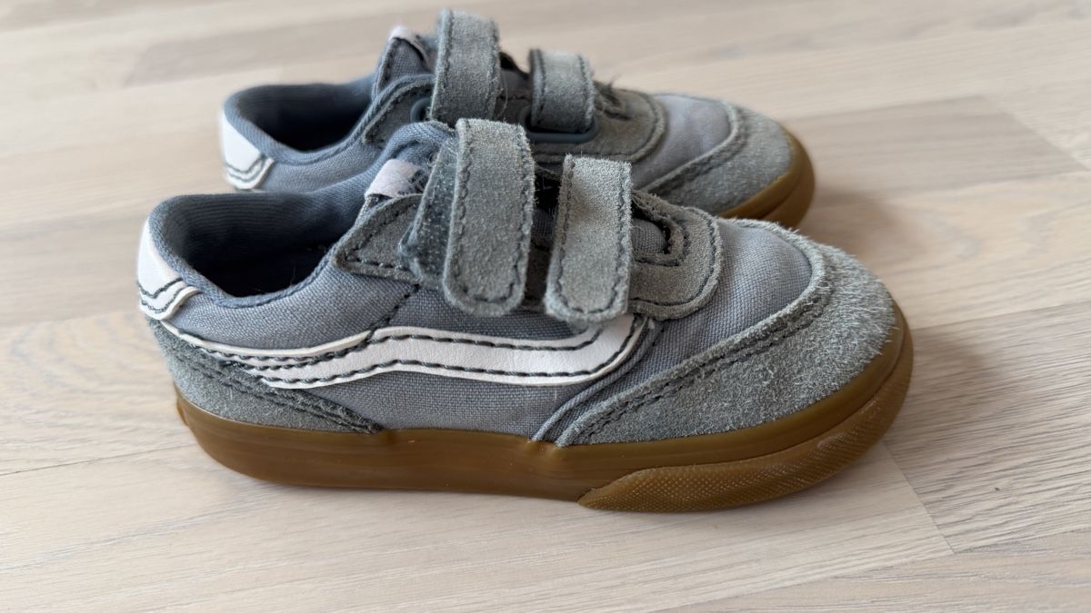 Vans Schuhe für Jungen: Vans sneakers 24.5 (14 cm) – Gebraucht aus Aeschi b. Spiez von dar_sjp8