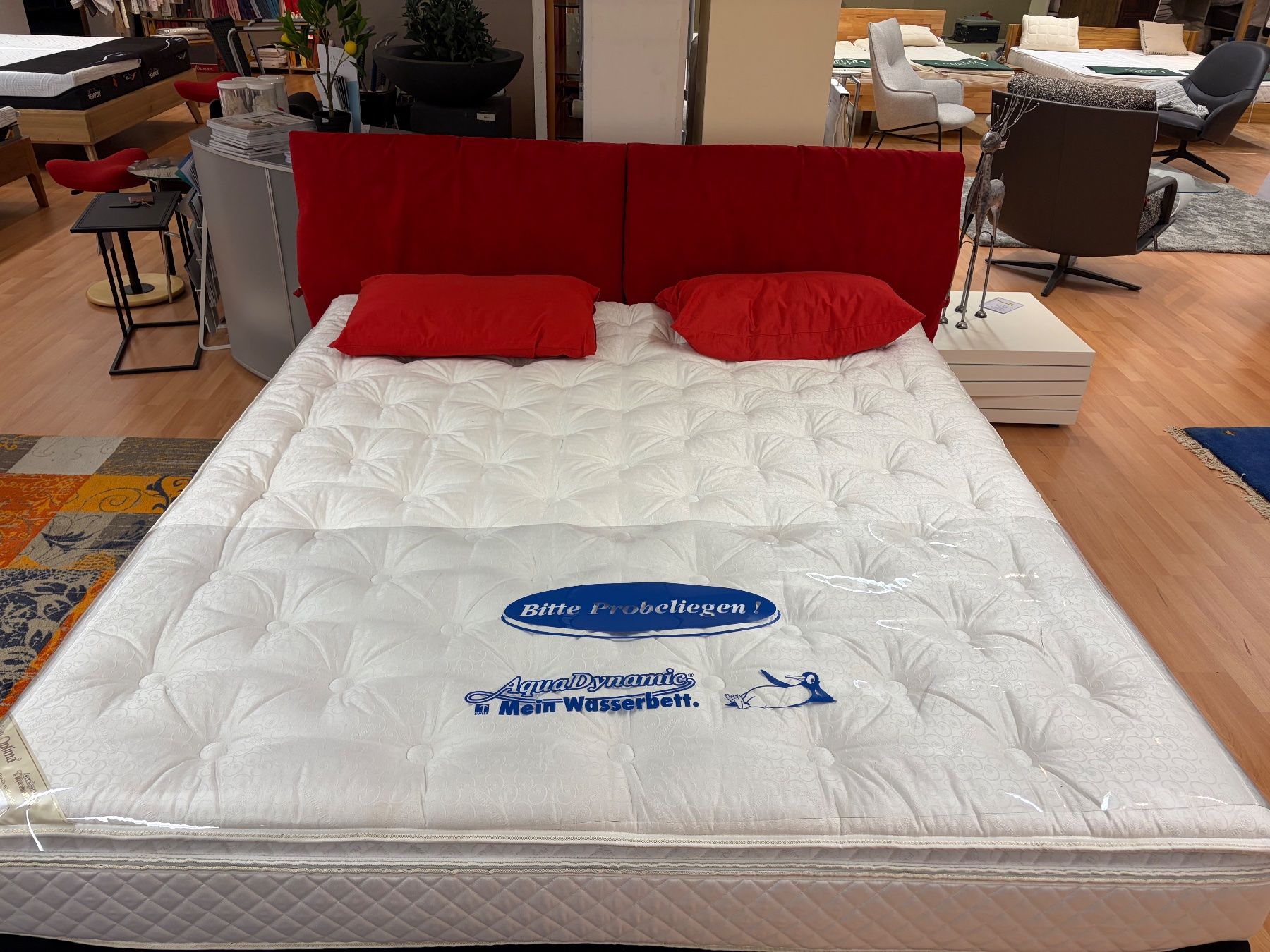 Letti: Aqua Dynamic Wasserbett – Nuovo (secondo la descrizione) da Neuenegg venduto da InterieurAG