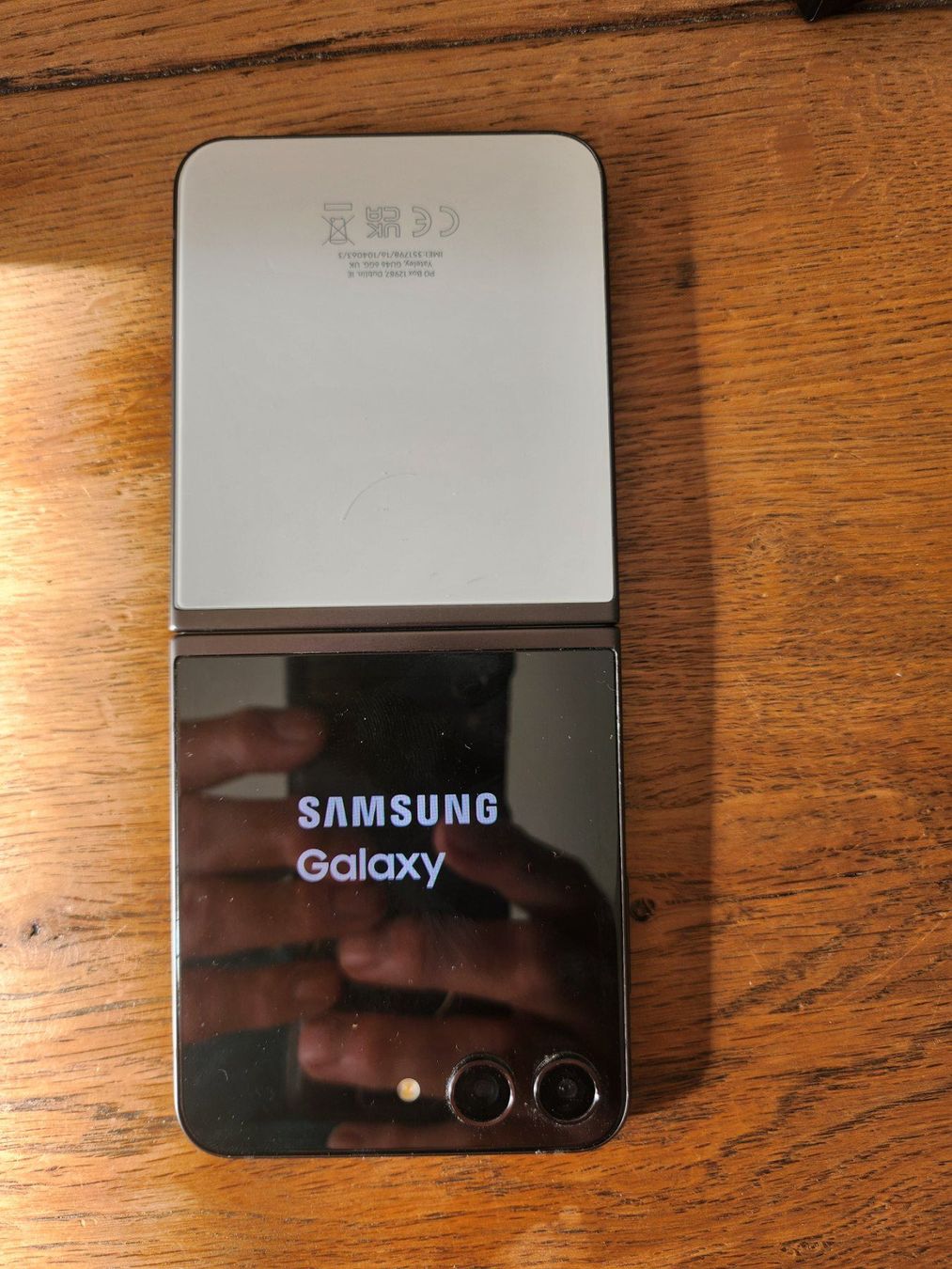 Samsung Telefoni cellulari / Smartphones: Samsung Flip 5  256 GB – Usato da Jegenstorf venduto da fin_s2wp 4