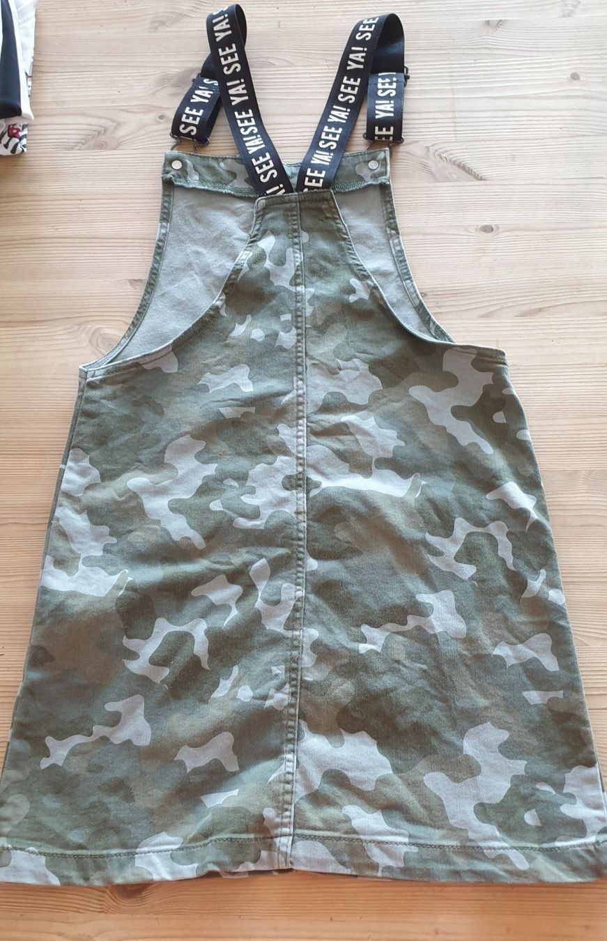 C&A Vestiti & Gonne: Latzkleid Gr. 140 – Usato da Beinwil Freiamt venduto da tafa8 1