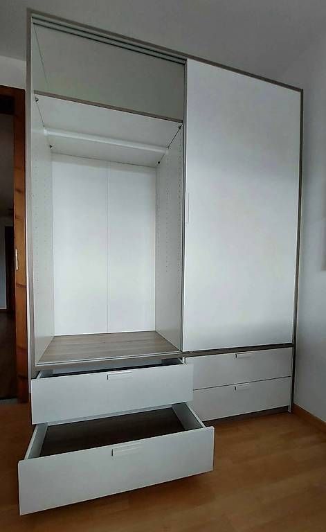 Armadi: Kleiderschrank – Usato da Vaduz venduto da Ravi_kev 1