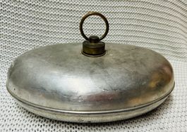 Antike Bettflasche Metall mit Stempel