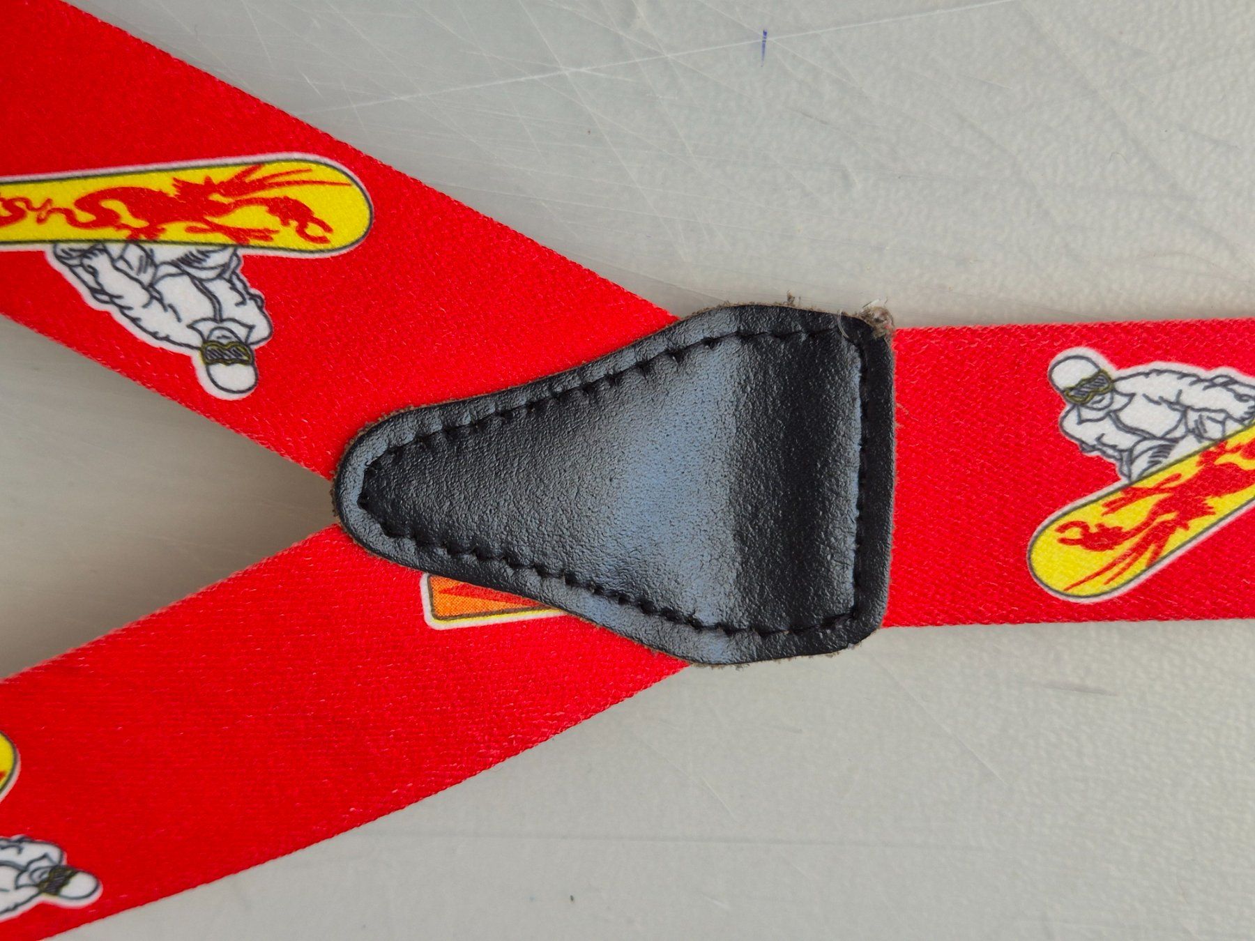Altro in  Abbigliamento & Accessori: Hosenträger Rot Snowboard – Usato da Seewen SZ venduto da SuperpumaDisplayTeam 3