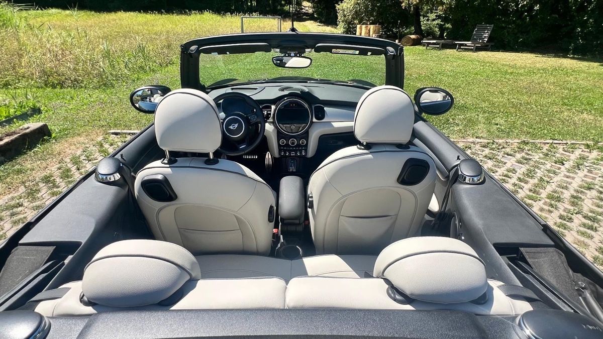 Mini Autos: MINI Cooper John Cooper Works Cabriolet Steptronic – Gebraucht aus Oetwil am See von Aldox108 9