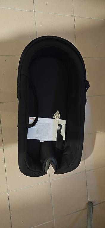 Carrozzine: Poussette évolutive Stokke Xplory v4 – Usato da Bretigny-Morrens venduto da Inesya 1