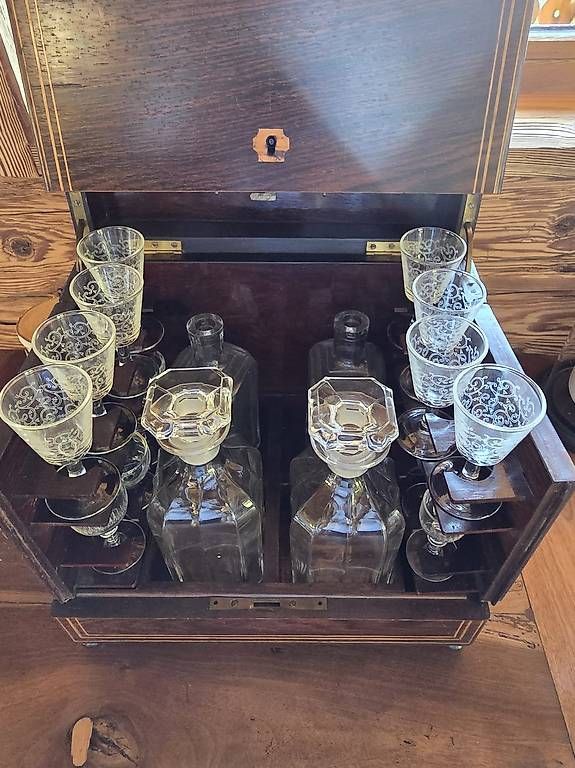 Spiritueux: COFFRET A ALCOOL(S) – D'occasion à La Croix-de-Rozon par christian160459 2