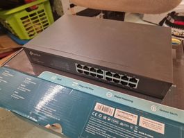 TP-Link Switch Unmanaged mit Rackmount Kit