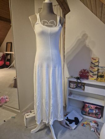 Sommerkleid H&M weiss fein gestrickt Grösse S neuwertig