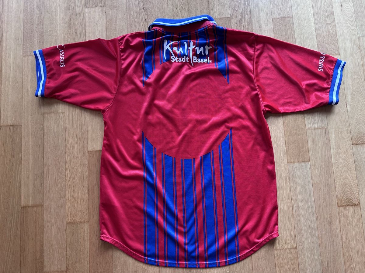 Nike Canottiere & Pantaloni: FC Basel Trikot Vintage – Usato da Grellingen venduto da Faebu7 2