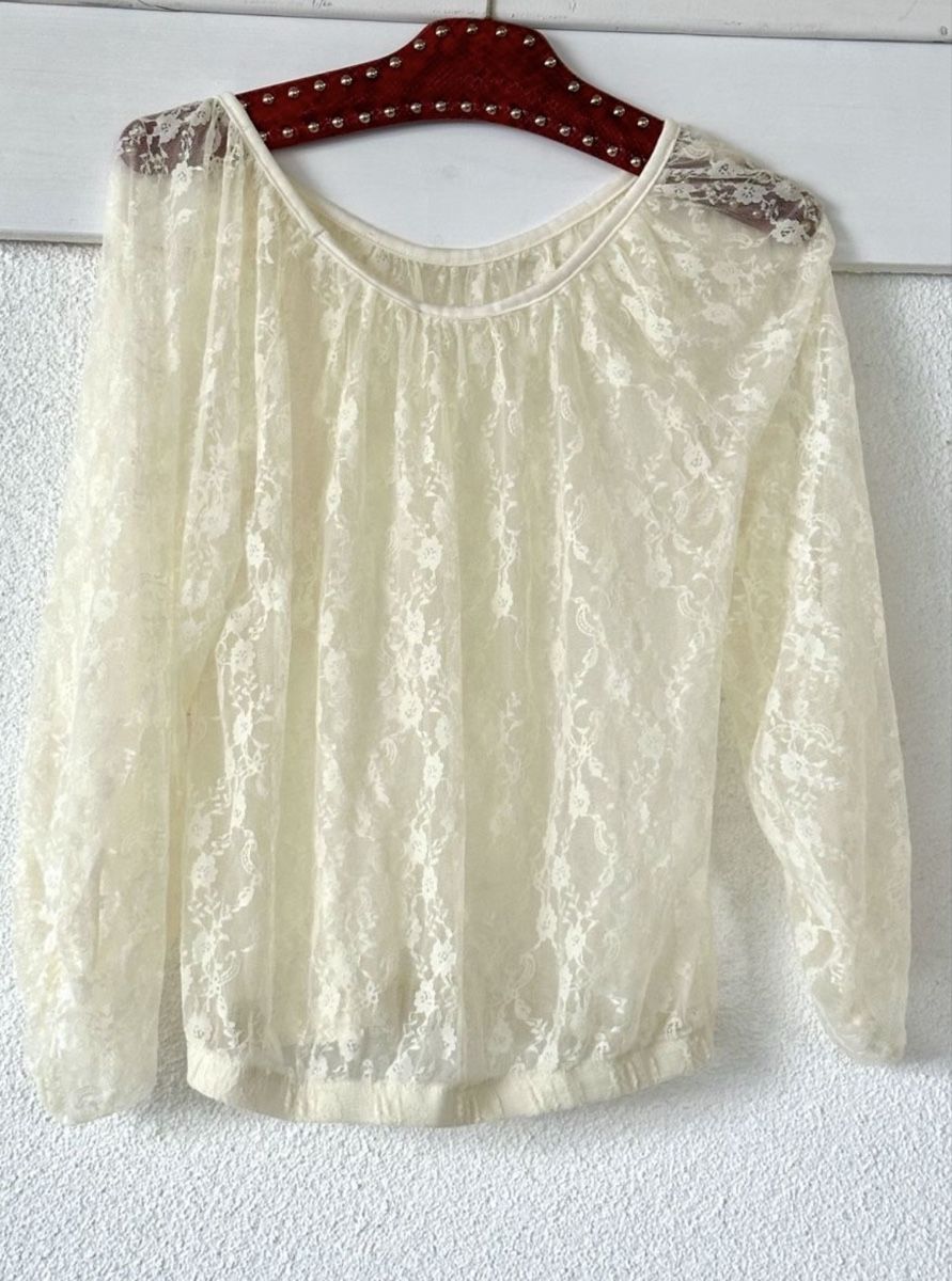 Cream Camicette: Cream lace blouse long sleeve size M  – Usato da Vevey venduto da ledidream 1