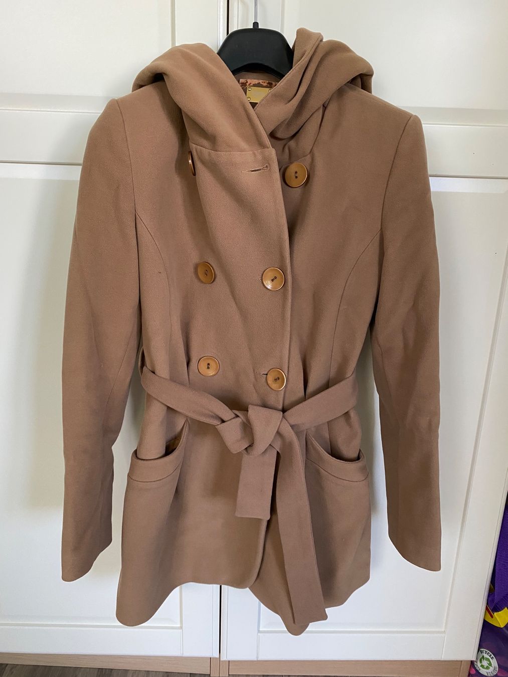 Mäntel: Woman Coat - Wool Blended – Gebraucht aus Schlieren von tug_568r
