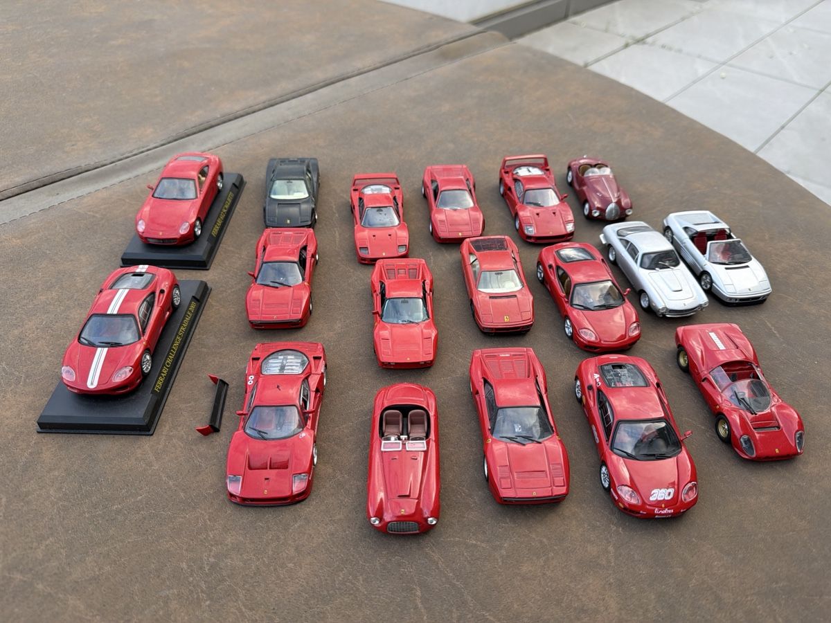 Modellini d'auto: Ferrari Sammlung in 1/43 - 18 Modelle – Difettoso da Wolfwil venduto da Rolex1 6