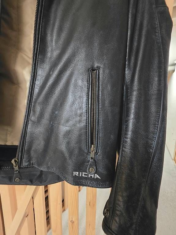 Giacche: RICHA VINTAGE JACKE – Usato da Dierikon venduto da fel_kt9h 3