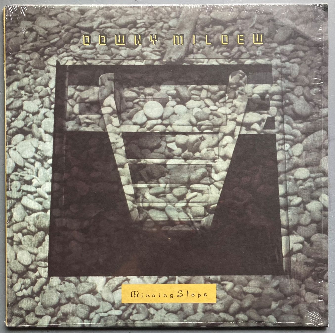 Dischi in vinile: DOWNY MILDEW - MINCING STEPS – Usato da Poliez-Pittet venduto da Newtown-Records