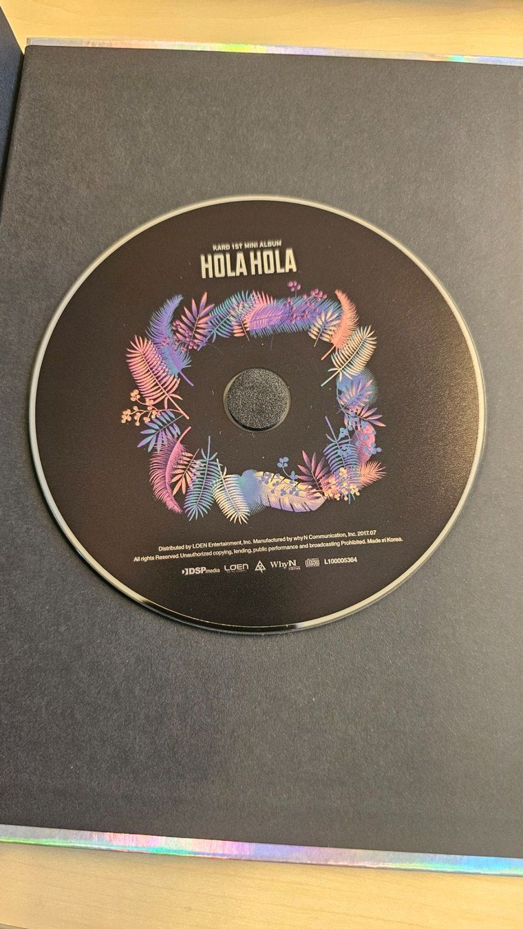CD: Signiertes KARD Album Hola Hola – Usato da Basel venduto da kpopsuchti 1