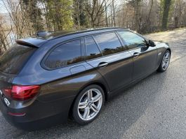 520d Touring xDrive Modern L. Kombi dunkelgrau guter Zustand