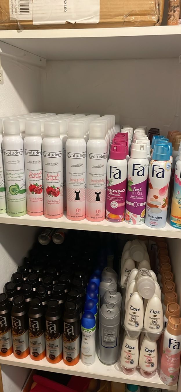 Altro per la cura del corpo: Lot de 90 déodorants – Nuovo (secondo la descrizione) da La Croix (Lutry) venduto da mon_dzk9