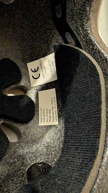 Casques: MICRO Kinder-Helm mit Elefanten-Motiv – D'occasion à Pfäffikon SZ par Nadine.Jordan 1