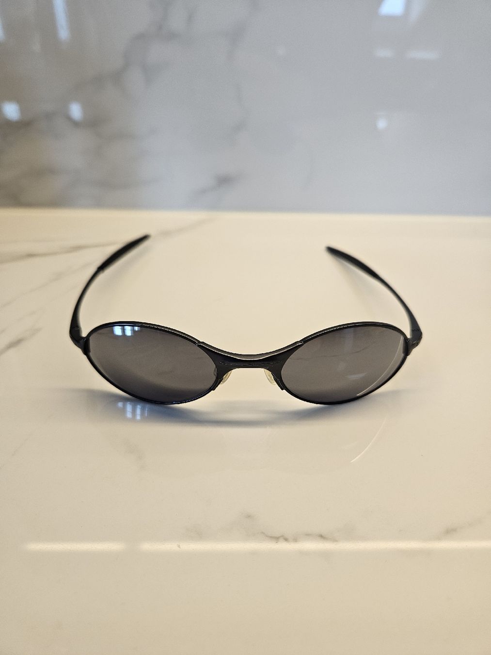 Oakley Occhiali & Lenti: Oakley- e wire vintage – Usato da Jona venduto da Fraser1298