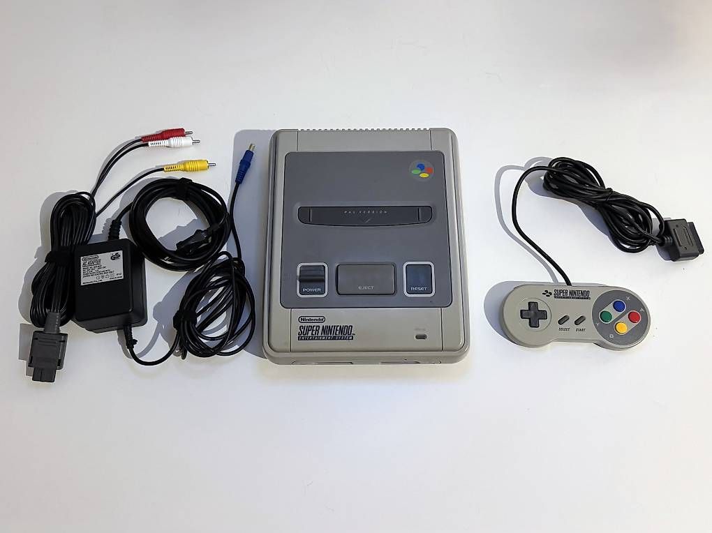 Nintendo Konsolen: Super Nintendo SNES PAL Konsole mit Controller 🎮 – Gebraucht aus Berg am Irchel von ubik 1