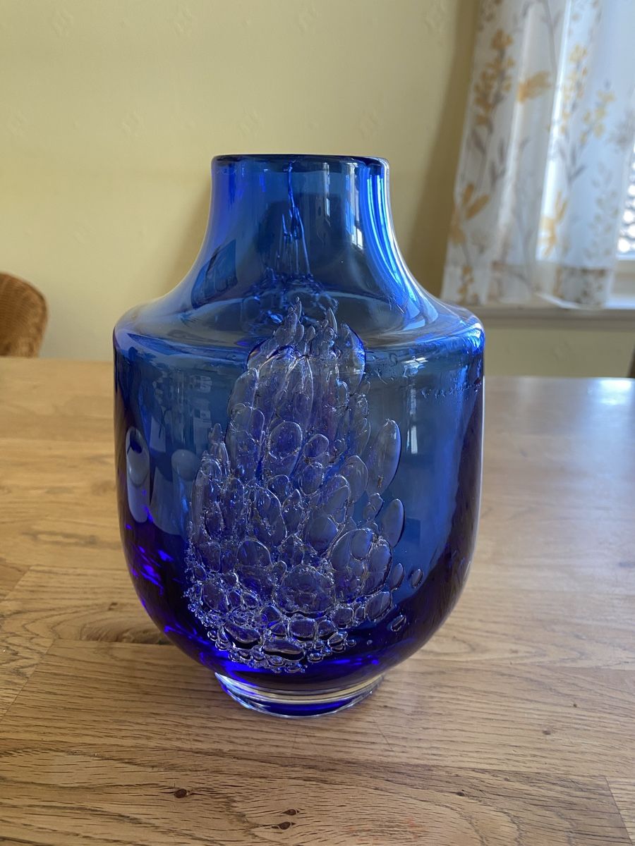 Vasi & Recipienti: Schöne Kristallvase Blau – Usato da Flawil venduto da Naphtali